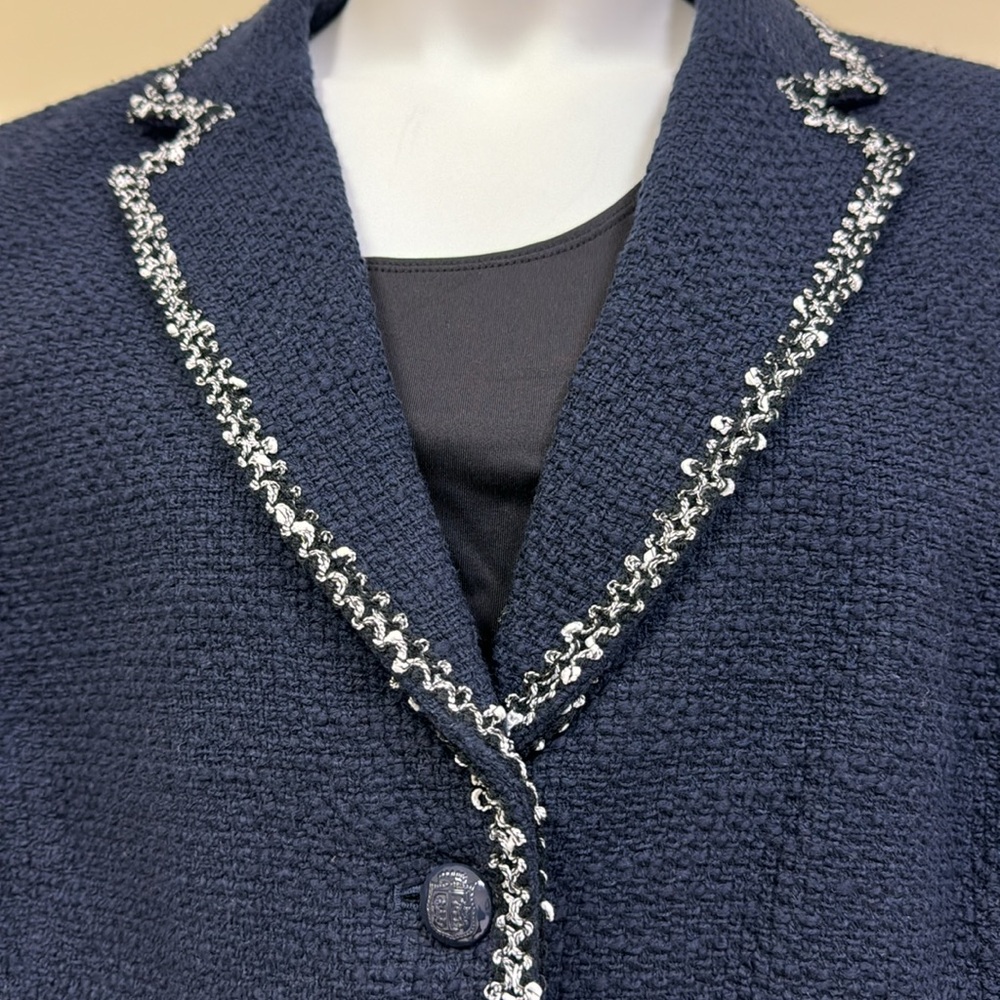Talbots navy blazer/jacket. - Picture 3 of 9